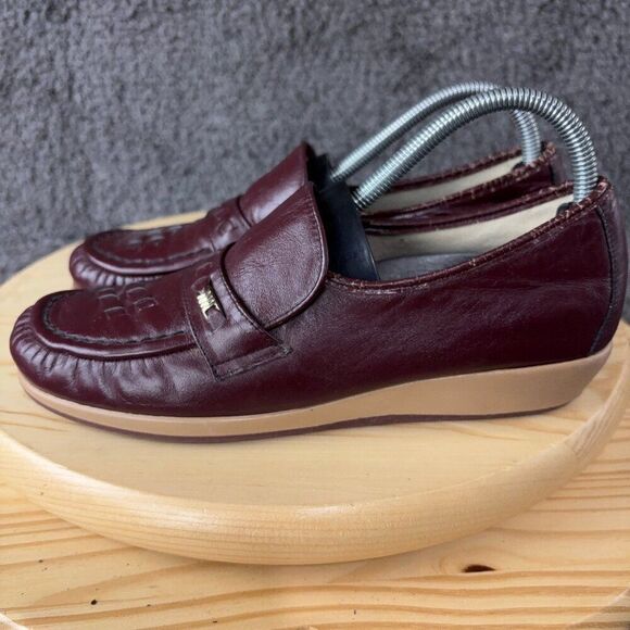 Vintage Clinic Nursing Shoe Women Size 9 Narrow Leather Brown Loafer Made in USA - Picture 1 of 10